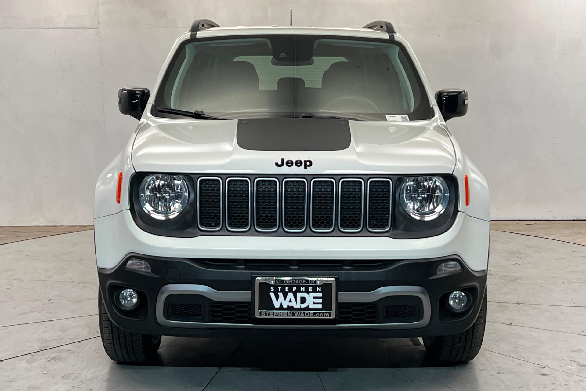 Used 2023 Alpine White Clearcoat Jeep Upland image 9