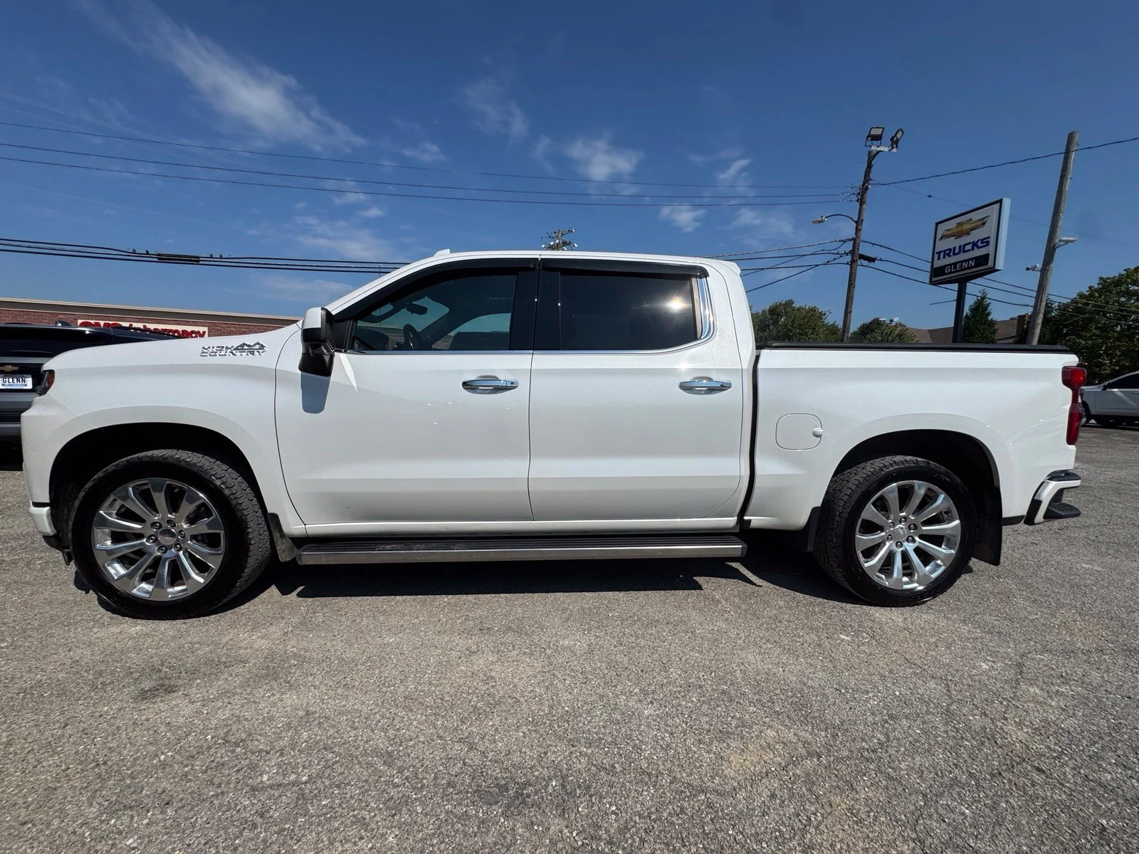 Used 2020 Beige Chevrolet High Country image 3