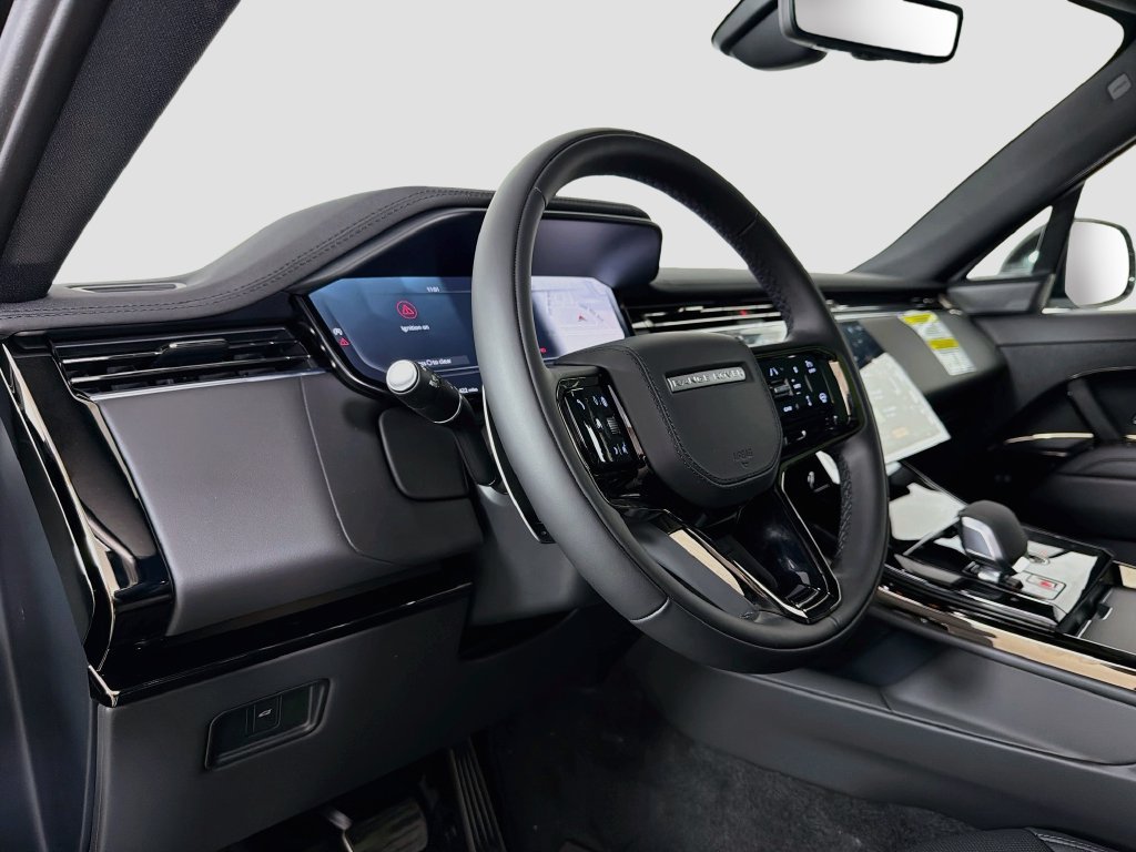 New 2027 Santorini Black Land Rover Dynamic SE P400 image 9