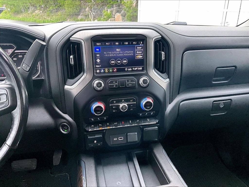 Used 2020 White Frost Tricoat GMC Denali image 18