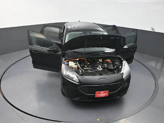 Used 2021 Black Ford SE image 40
