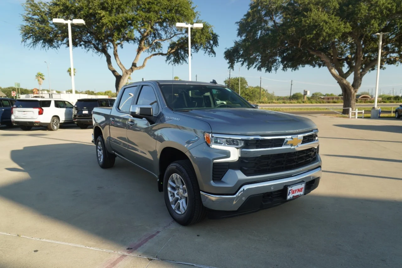 2026 Chevrolet Silverado 1500 LT - Photo 3
