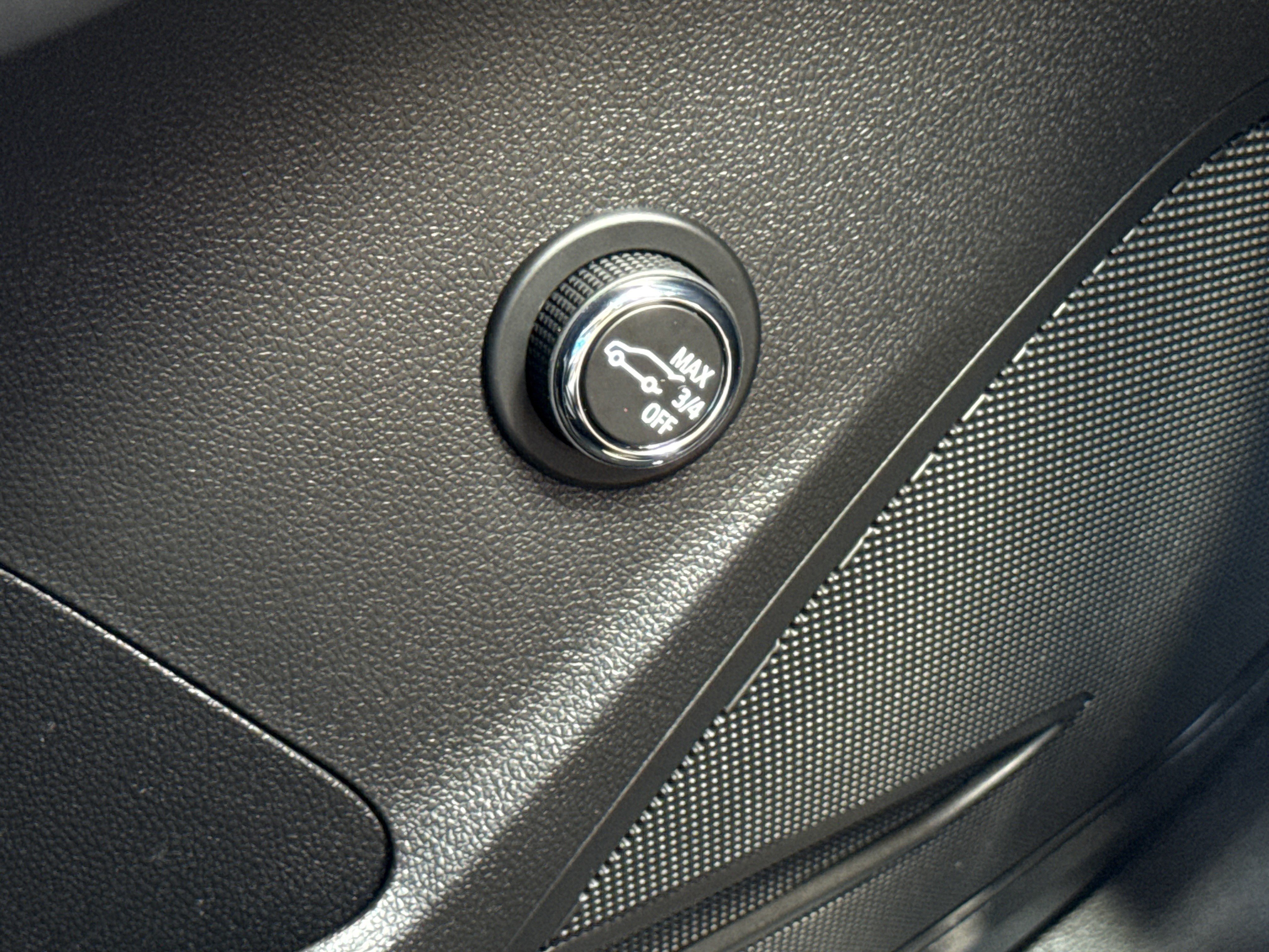2023 Buick Envision Essence - Photo 19