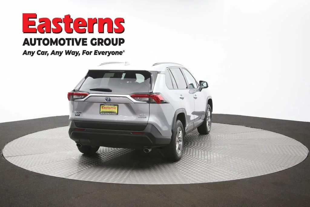 Used 2024 Silver Toyota XLE image 37