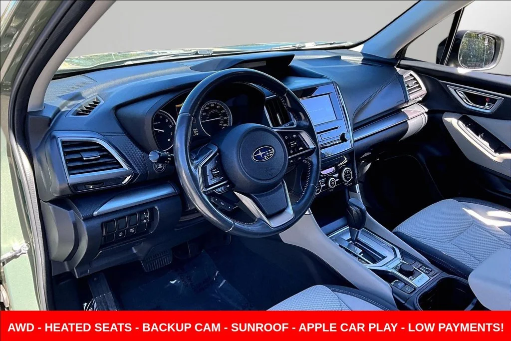 Used 2019 Green Subaru Premium image 20