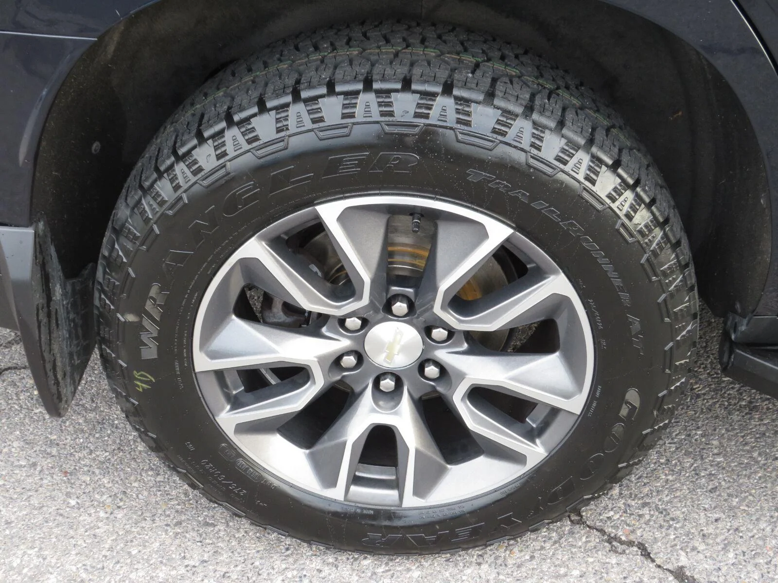 Used 2021 MIDNIGHT BLUE METALLIC Chevrolet LT image 17