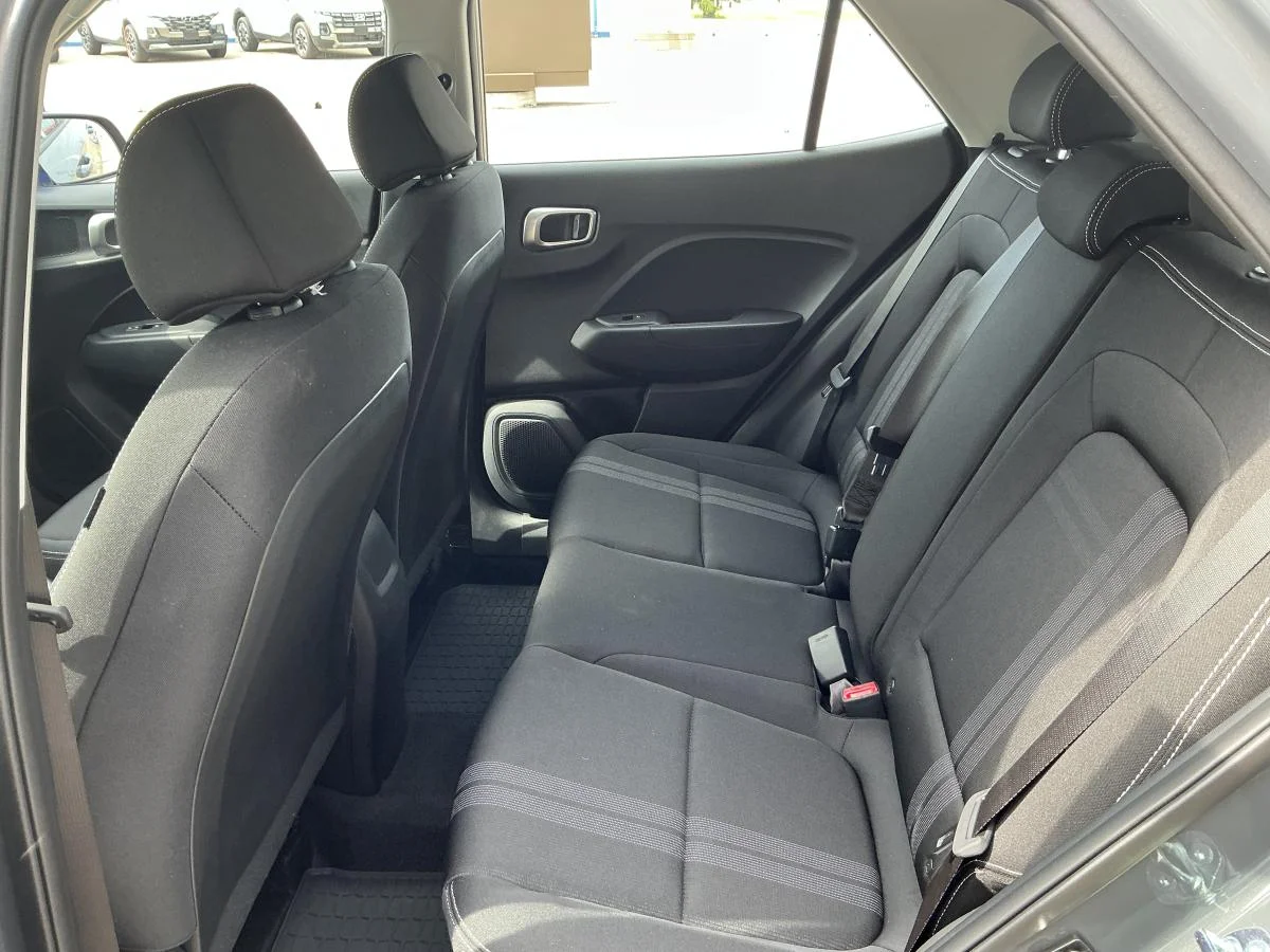 New 2026 Grey Hyundai Preferred image 33