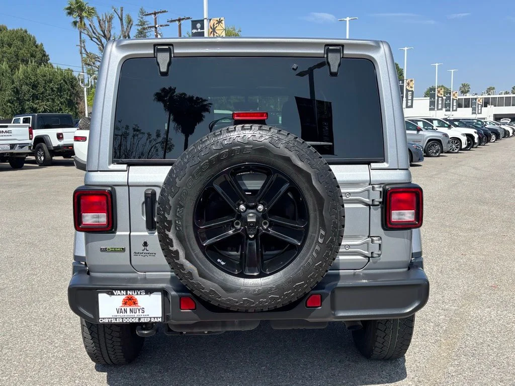Used 2021 Billet Silver Metallic Clear Coat Jeep Sahara Altitude image 4