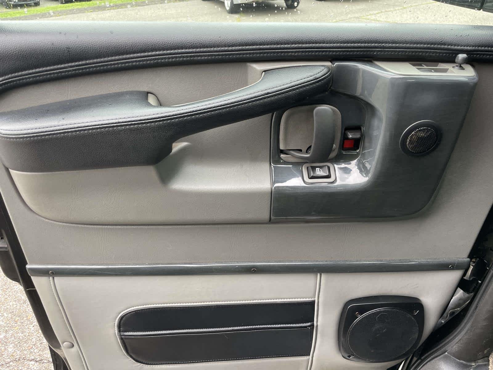 Used 2013 Onyx Black GMC Upfitter image 34
