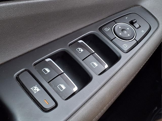 2020 Hyundai Santa Fe SE - Photo 25