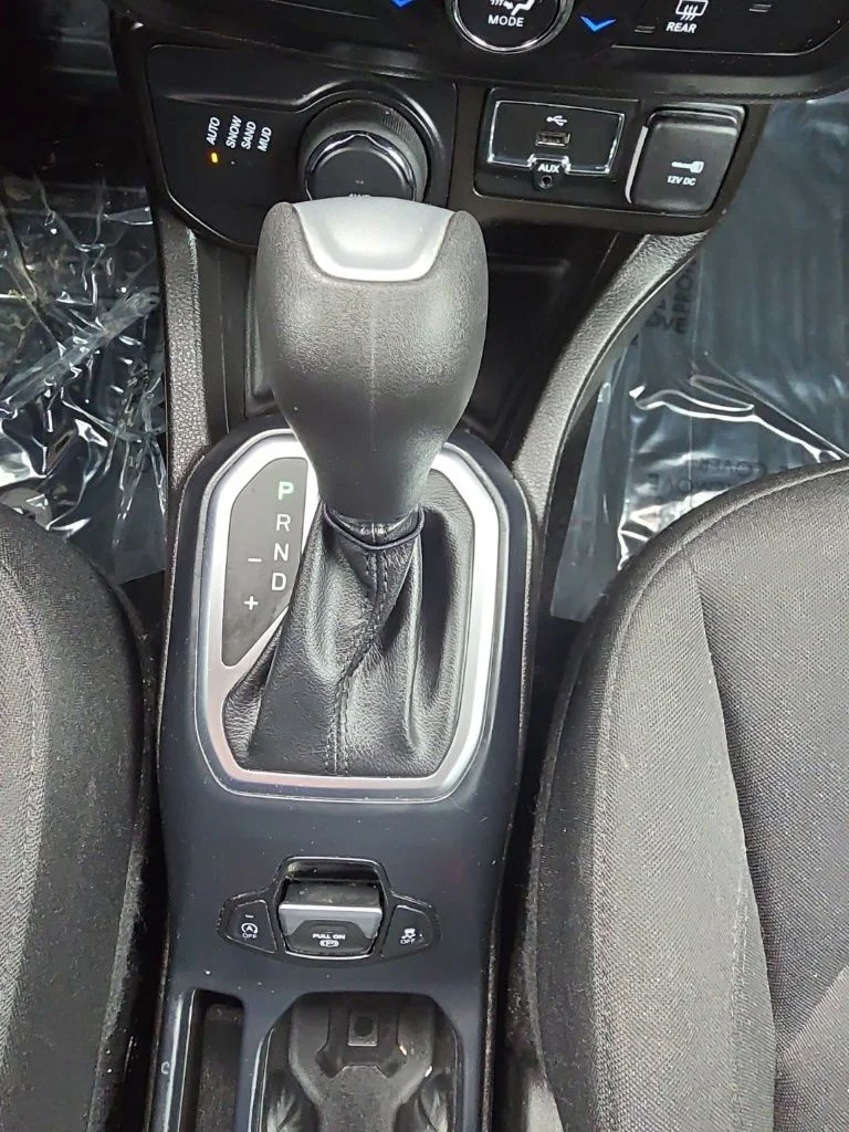 Used 2021 Orange Jeep Latitude image 21
