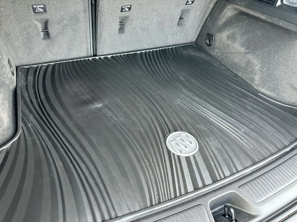 Used 2023 Black Buick Essence image 13