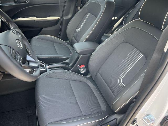 New 2026 White Hyundai SEL w/Two-Tone Roof image 28
