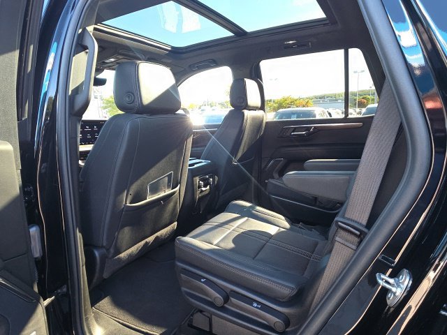 Used 2025 Black Chevrolet High Country image 28