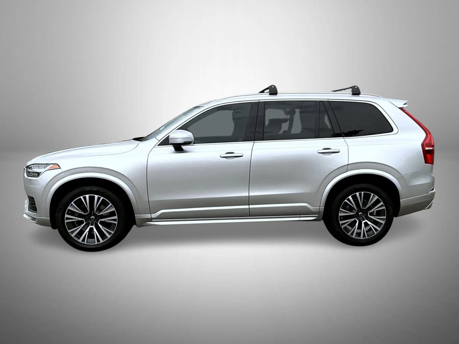 Used 2021 Silver Volvo T5 Momentum image 8
