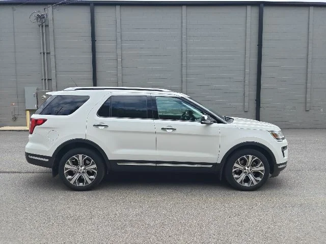 Used 2019 White Ford Limited image 2