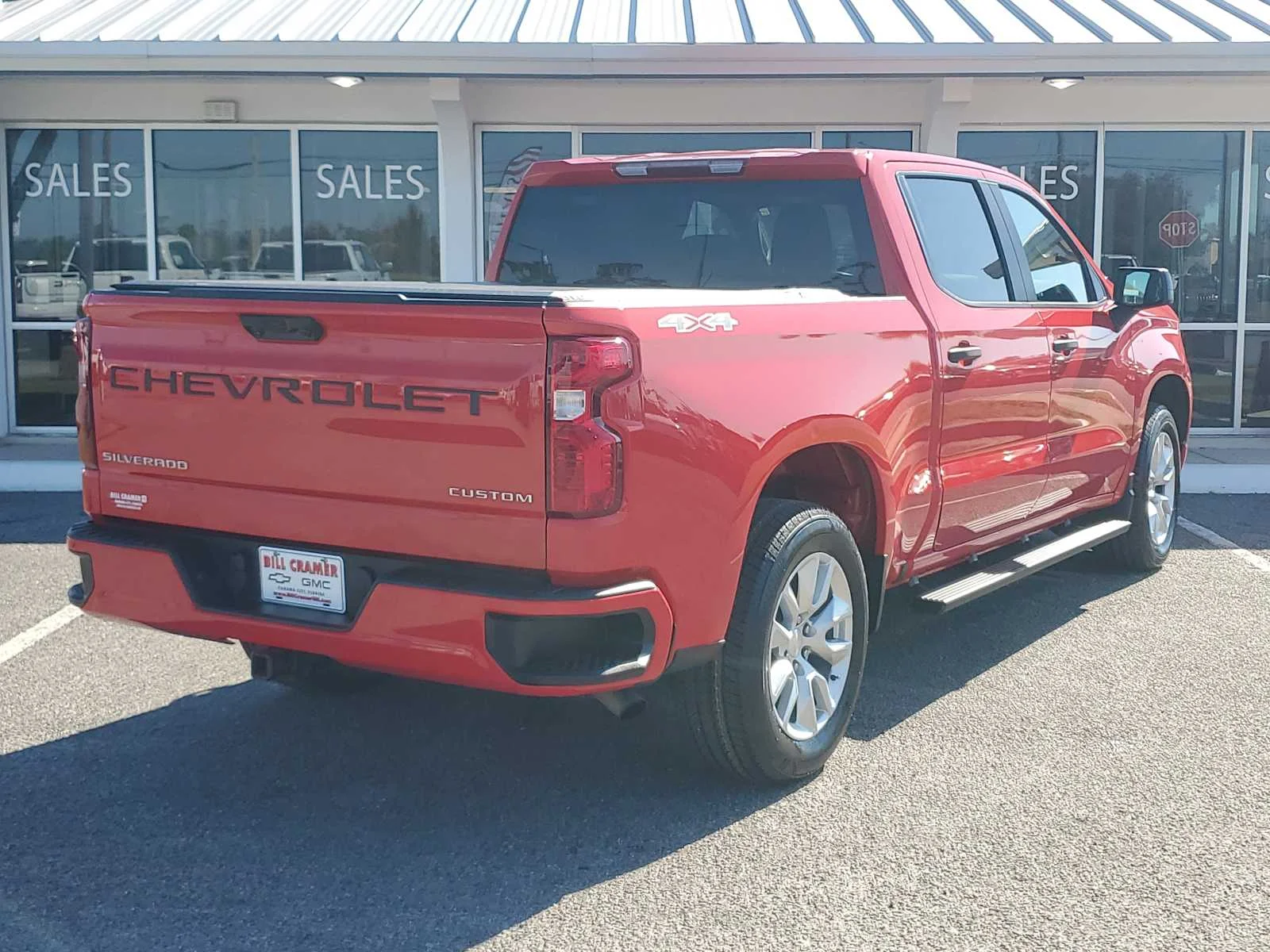 Used 2022 RED HOT Chevrolet Custom image 8