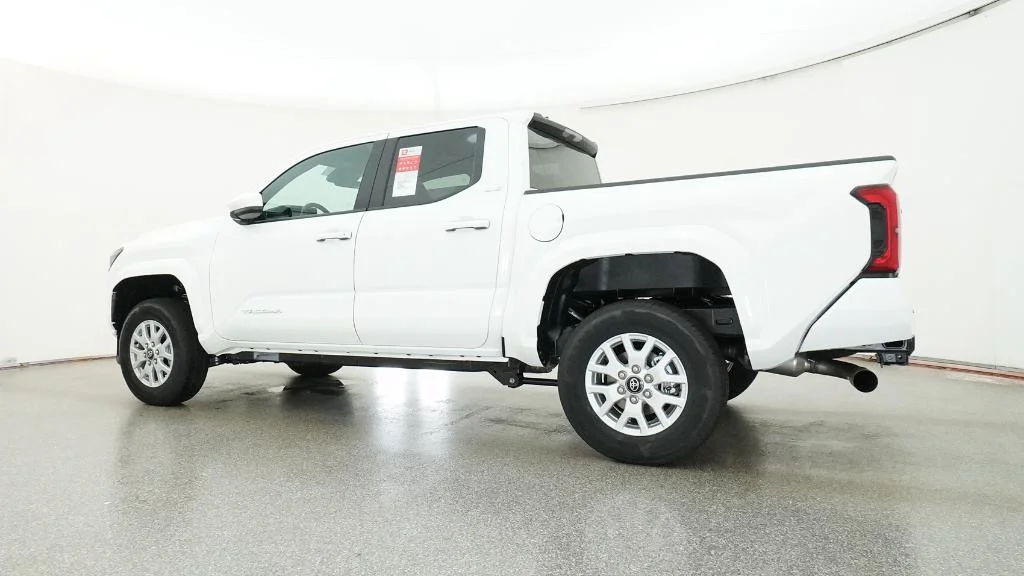 New 2026 Ice Cap Toyota SR5 image 33