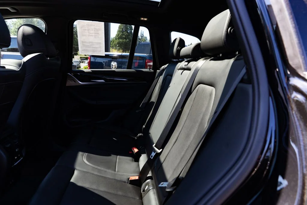 Used 2023 Black BMW xDrive30i image 19