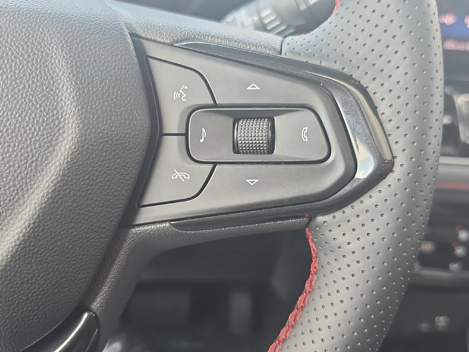 Used 2024 Silver Chevrolet RS image 20