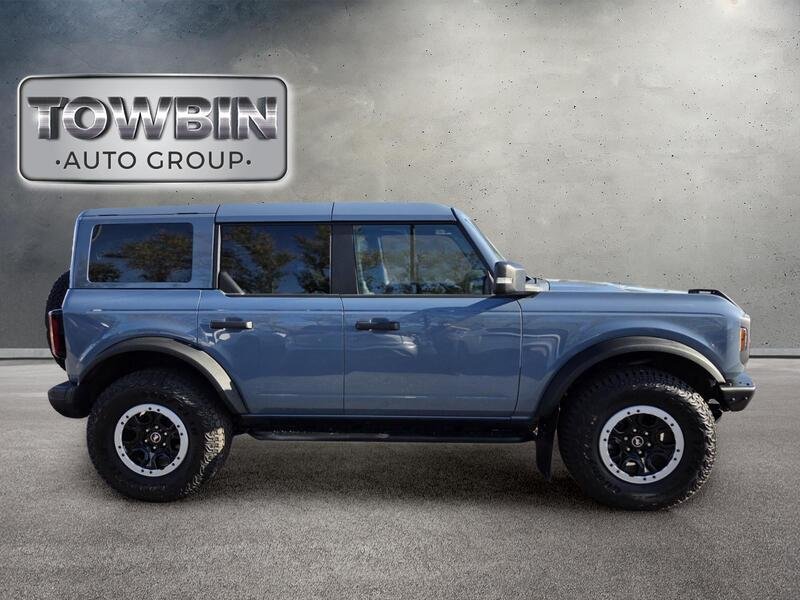 Used 2025 Gray Ford Badlands image 3