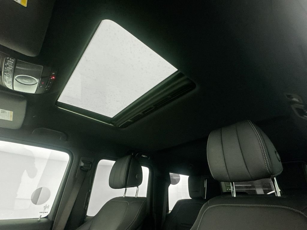 Used 2021  Mercedes-Benz G 550 image 16