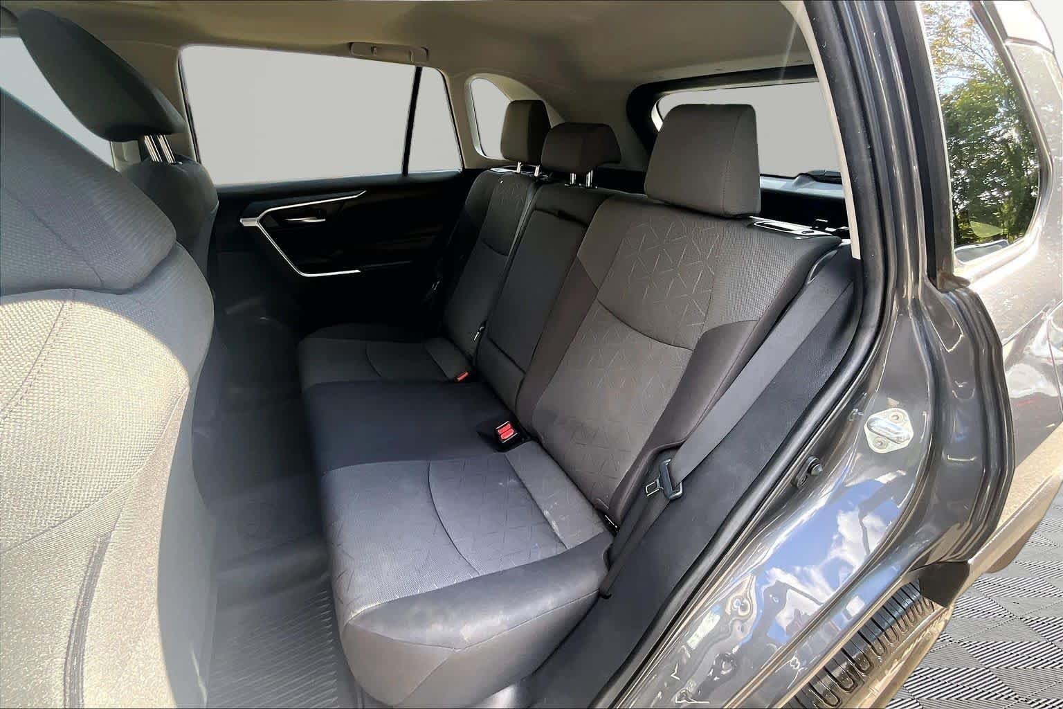 Used 2022 Magnetic Gray Metallic Toyota XLE image 21
