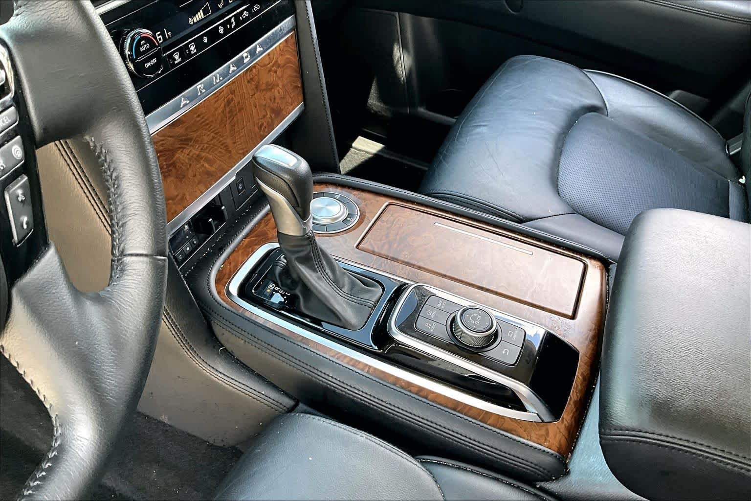 Used 2024 Aspen White Tricoat Nissan SL image 15