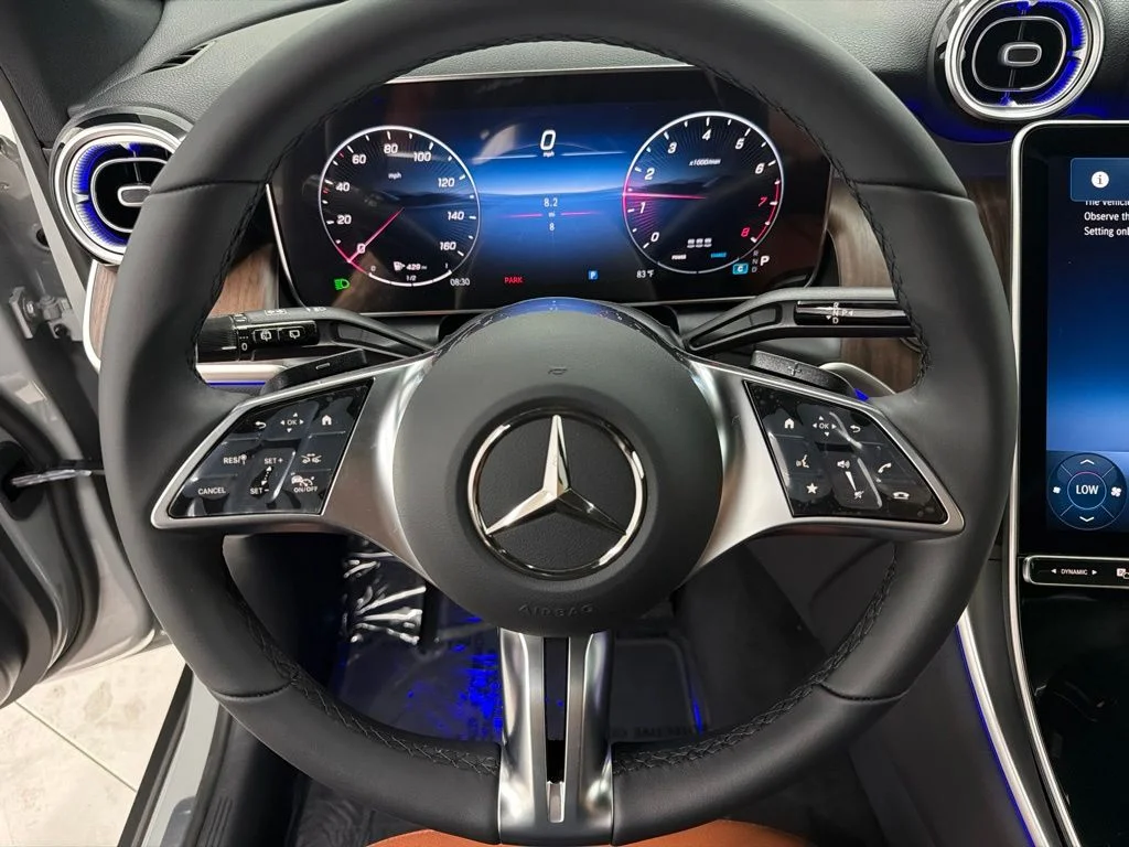 New 2027 White Mercedes-Benz GLC 300 image 16