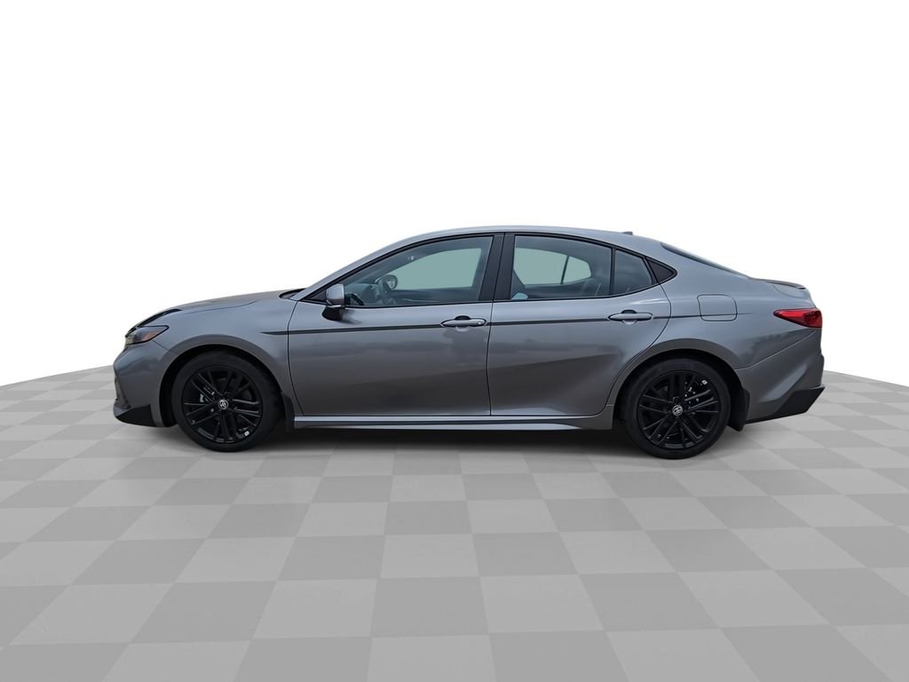 Used 2026  Toyota SE image 5