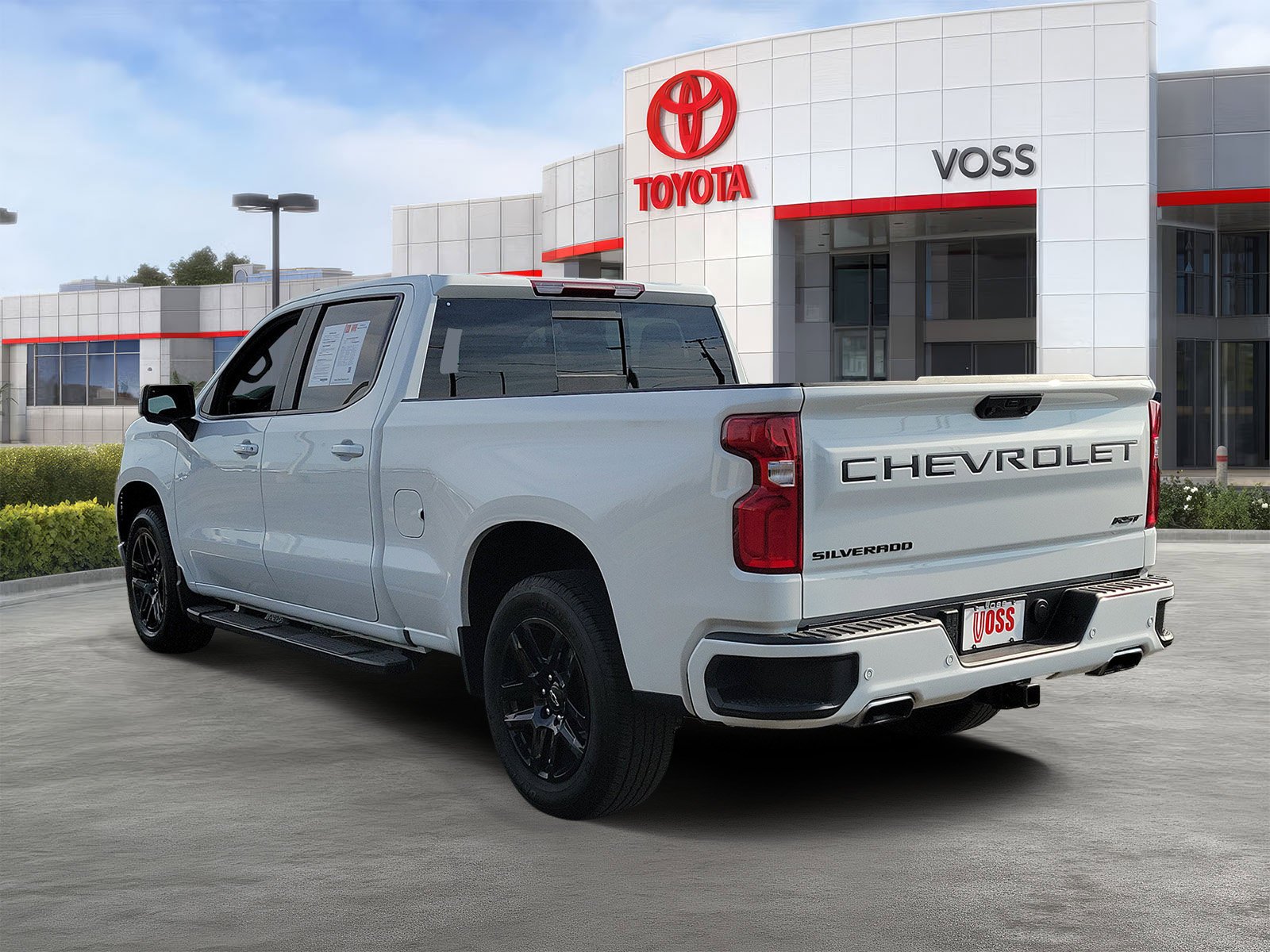 Used 2026 Summit White Chevrolet RST image 3