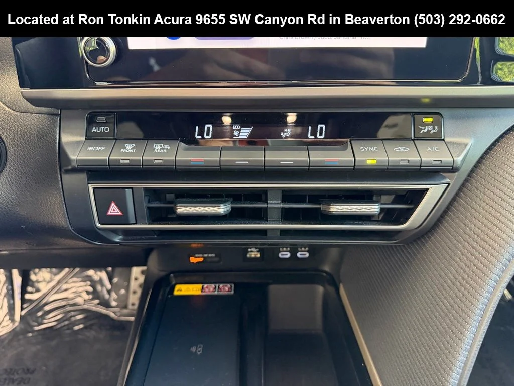 Used 2025 Heavy Metal/Midnight Black Metallic Toyota SE image 23
