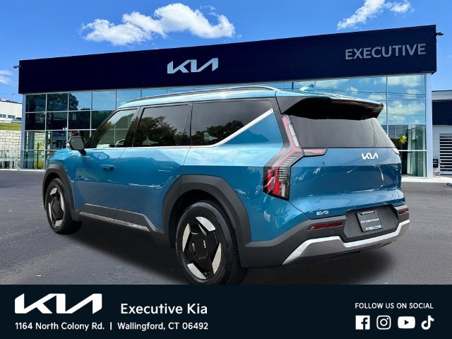 Certified 2024 Kia EV9 Wind with VIN KNDAFFS50R6044542 for sale in Wallingford, CT