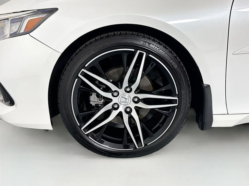 Certified Used 2022 White Honda Touring 2.0T image 30