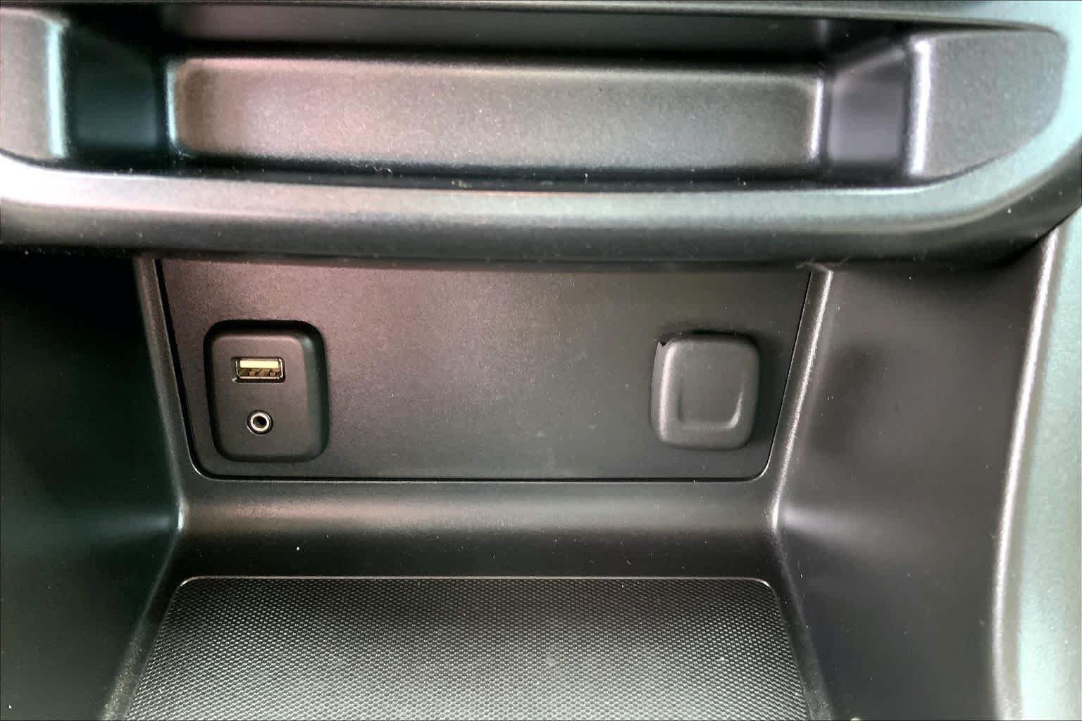 Used 2017 Cardinal Red GMC 4WD SLE image 29