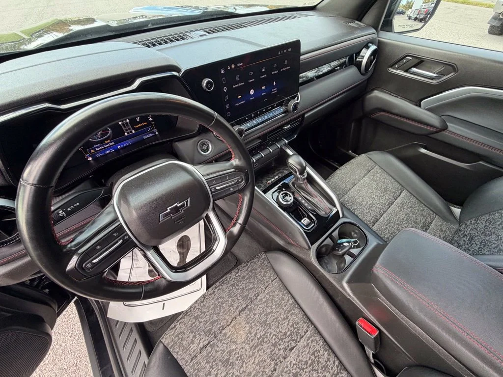 Used 2023 Black Chevrolet Z71 image 13