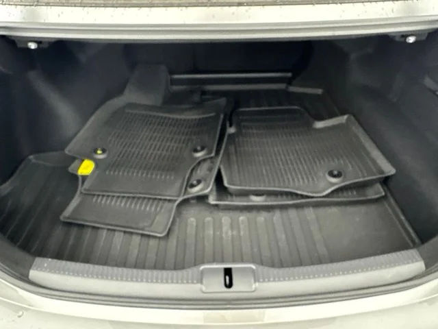 Used 2024  Toyota Limited image 30