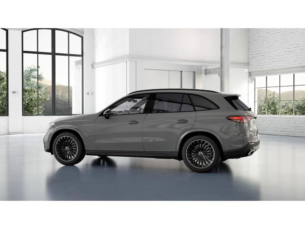 New 2027 White Mercedes-Benz GLC 300 image 32