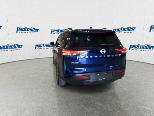 2025 Nissan Pathfinder SV - Photo 9
