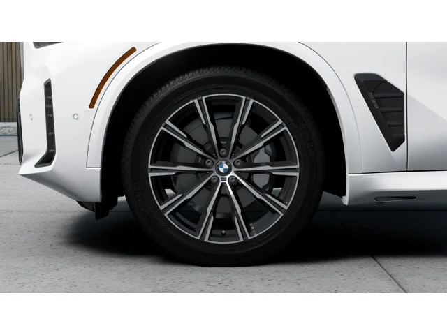 New 2026 Mineral White Metallic BMW xDrive40i image 7