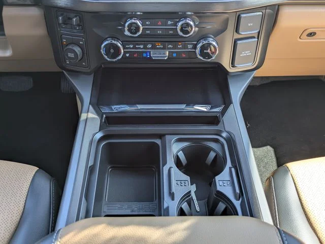 New 2026 Star White Metallic Tri-Coat Ford F-250® Lariat® image 19