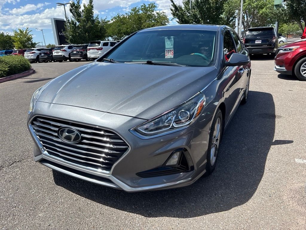 Used 2018 Gray Hyundai SEL image 2