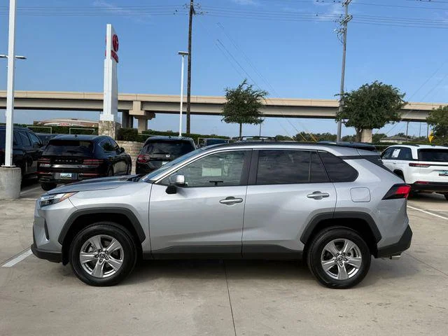 Certified Used 2025 SILVER SKY METALLIC Toyota XLE image 40