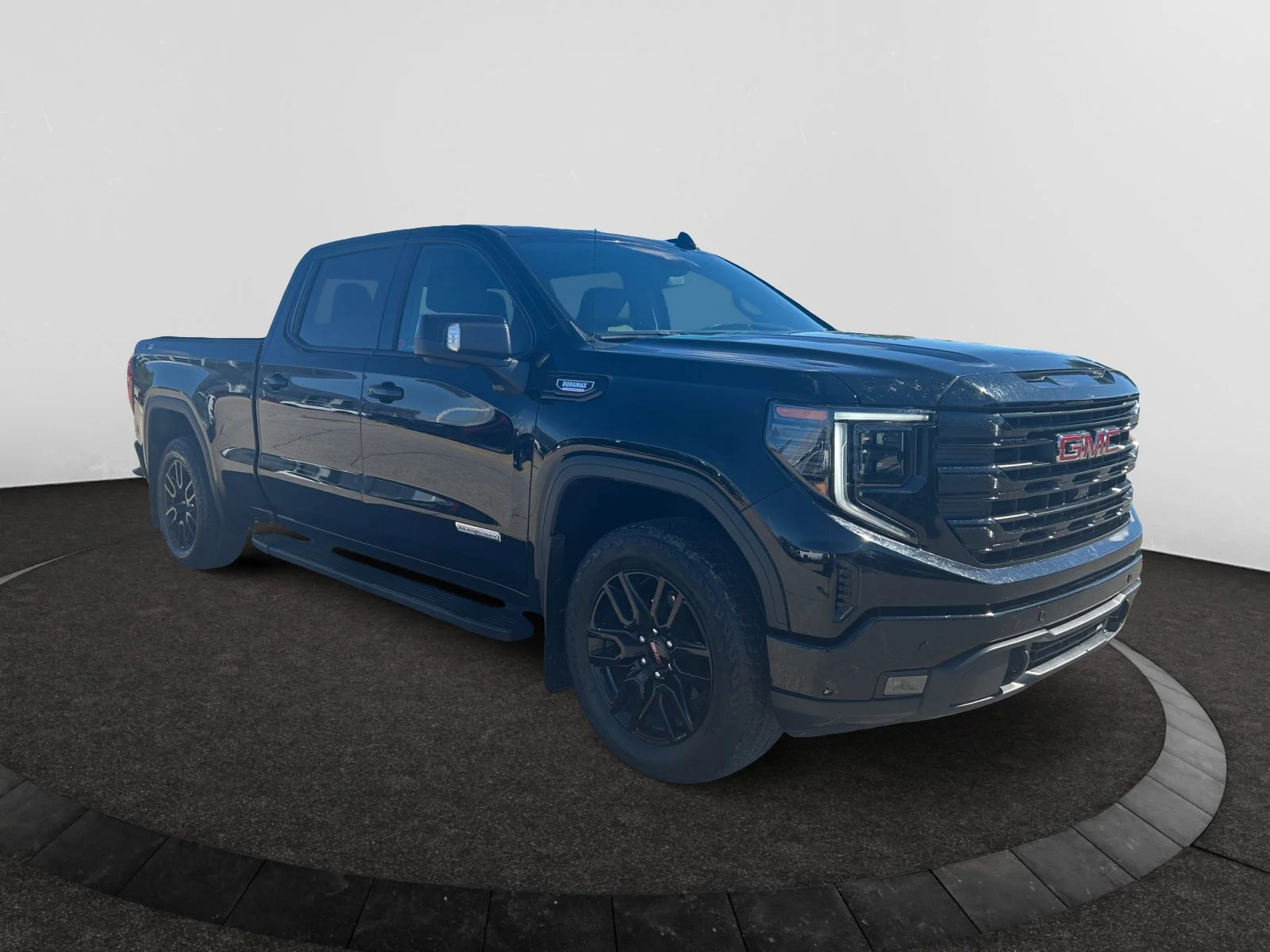 Used 2024 Black GMC Elevation Crew 3.0L Leather X31 Package 4x4 image 7