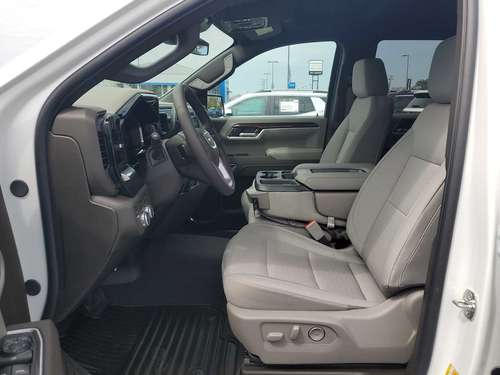2026 GMC Sierra 1500 SLE - Photo 14