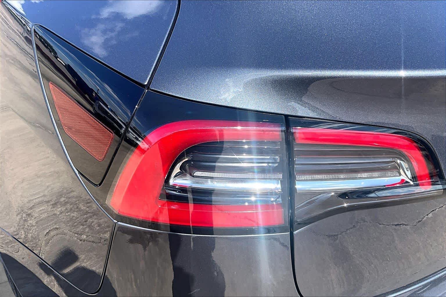 Used 2023 Midnight Silver Metallic Tesla  image 26