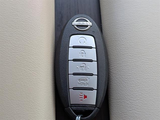Used 2023 Scarlet Ember Tintcoat Nissan Platinum image 31