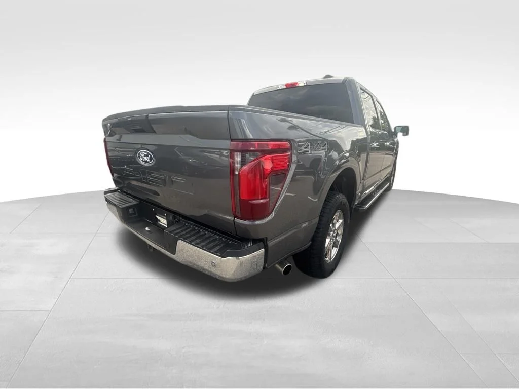 Used 2025 Gray Ford XLT image 7