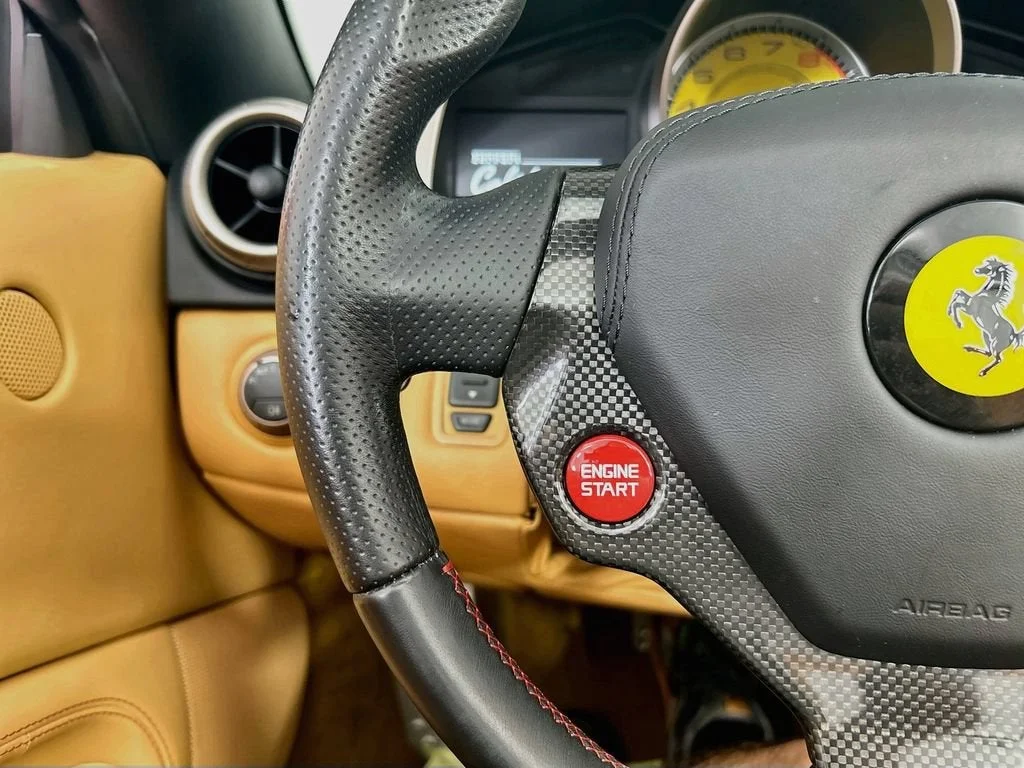 Used 2014 Rosso Corsa Ferrari Base image 19