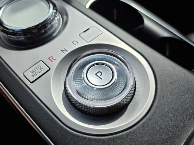 2025 GENESIS GV70 Standard - Photo 34